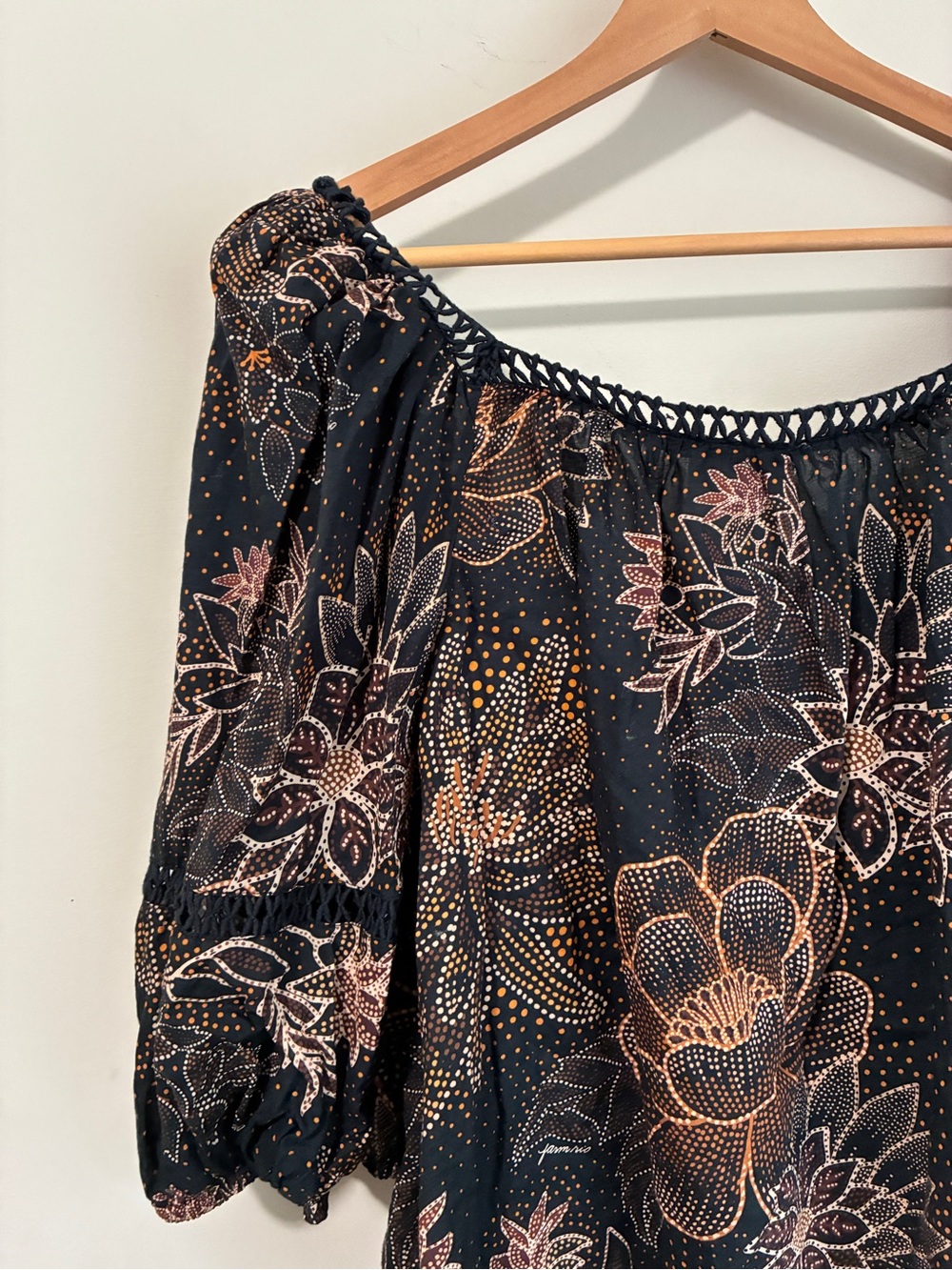Farm Rio Lace Inset Peasant Blouse Floral - Picture 7 of 8